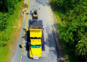 Covial realiza trabajos en tramo carretero que conduce a Quiriguá, Izabal.