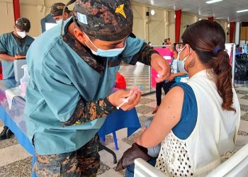 Vacunación Guardia de Honor