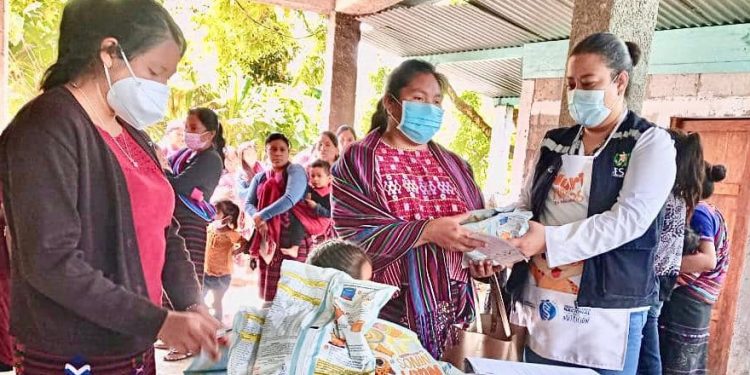 Distribución de NutriNiños favorece a miles de menores huehuetecos