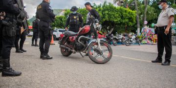 PNC realiza operativos por contaminación auditiva en El Progreso