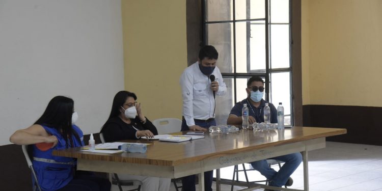 Instalan mesa de diálogo con los conductores de mototaxi de Jalapa