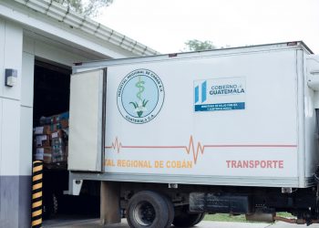 Hospitales de Alta Verapaz reciben ayuda humanitaria