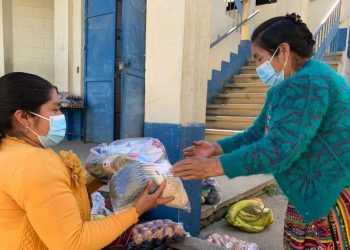 Escuelas de Totonicapán realizan quinta entrega de alimentación escolar
