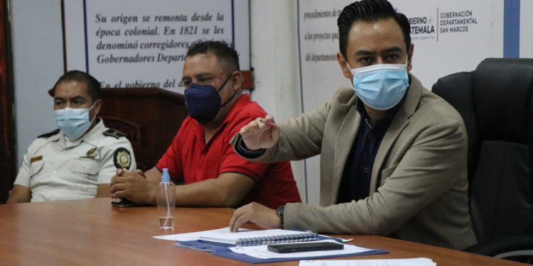 Avanza diálogo para restablecer suministro eléctrico en comunidades de San José El Rodeo