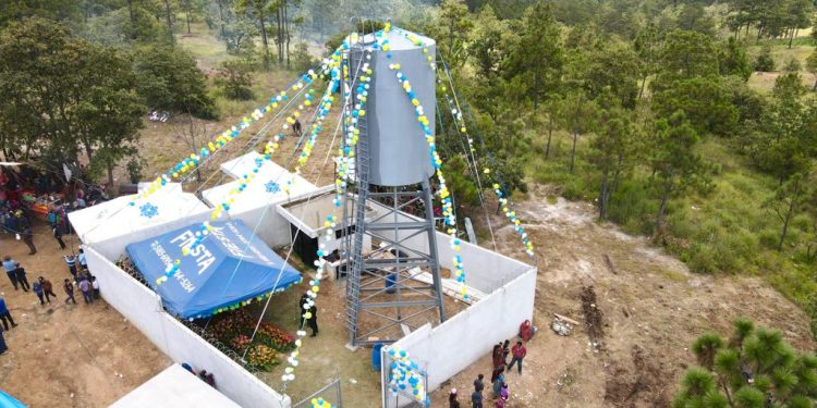 Más de mil vecinos de Santa Lucía La Reforma se benefician con sistema de agua potable