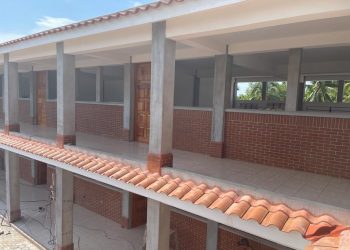 Estudiantes de Iztapa recibirán clases en mejores condiciones