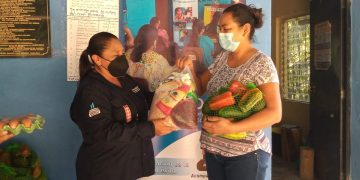 Entregan alimentación escolar en Baja Verapaz