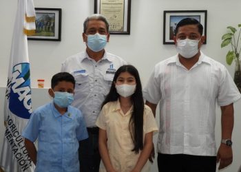 Niños fungen como gobernadores de Petén por un día