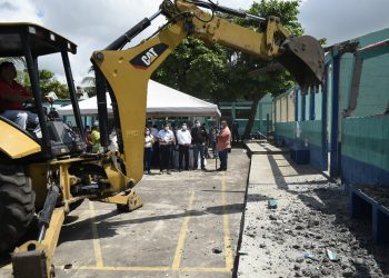 Comienza la remodelación de escuela en San José