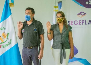 Juramentan a representantes de personas con discapacidad ante el Codede de El Progreso