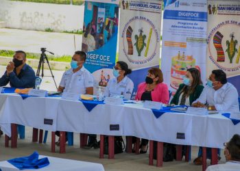 Autoridades analizan ejecución del Programa de Alimentación Escolar en Baja Verapaz
