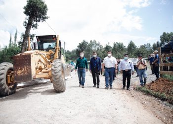 Comienzan mejoras de ruta hacia aldea Najquitob, Santa Cruz Verapaz