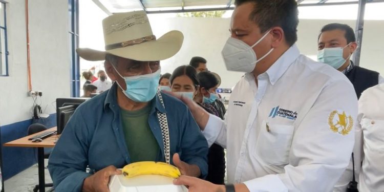 Comedores sociales beneficiarán a cientos de huehuetecos diariamente