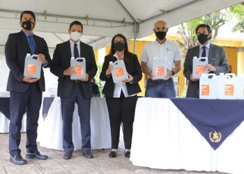 Ingenio Pantaleón dona 25 mil litros de alcohol en gel para centros educativos