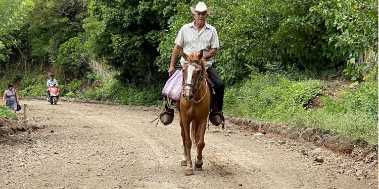 Pavimentarán camino rural en Jalpatagua