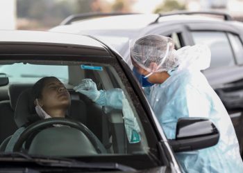 Brasil sobrepasa los 20.5 millones de casos de COVID-19