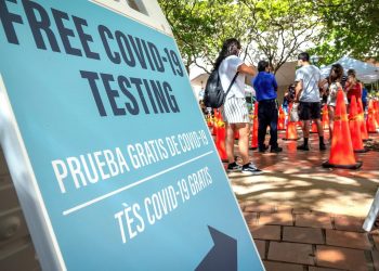 Florida no para de batir marcas: más de 15 mil hospitalizados con COVID-19