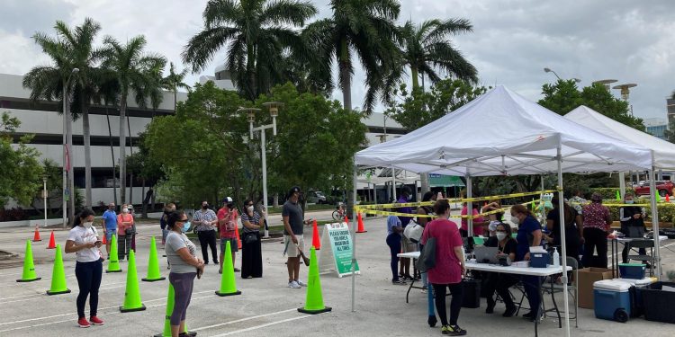 La pandemia ya es delta en EE. UU. y el Gobierno no descarta tercera dosis