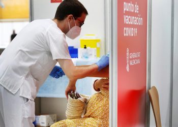 Las embarazadas toleran bien la vacuna contra el COVID-19