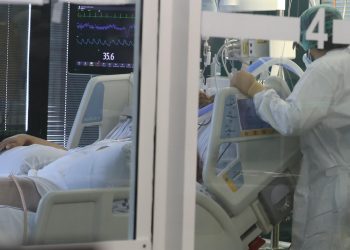 La OMS inicia ensayos con 3 nuevos posibles tratamientos contra COVID-19