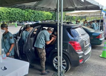 Guatemala administra más de 2 millones de dosis contra COVID-19