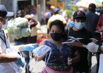 Incidencia de casos de COVID-19 coloca a 263 municipios en alerta roja