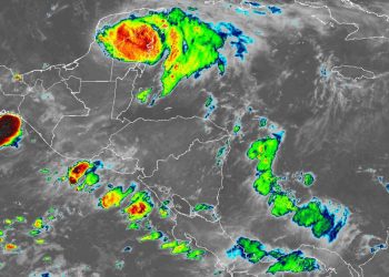 Huracán Grace se ubica a 300 kilómetros al noroeste de Petén