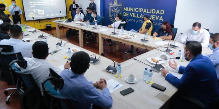 Presentan plan para crear oficina municipal de prevención de violencia en Villa Nueva