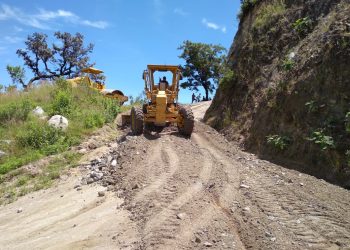 Ejército rehabilita más de 768 kilómetros de caminos rurales