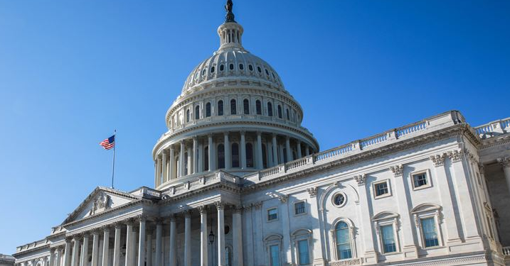 Senado de EE. UU. da paso más hacia votación de plan de infraestructura de Biden