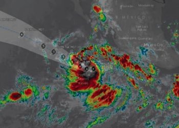 Tormenta tropical Kevin se fortalece en el suroeste del Pacífico mexicano