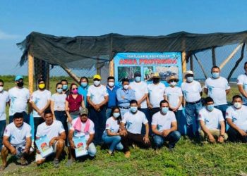 Comunidad de Nueva Concepción, Escuintla, protege a las tortugas marinas