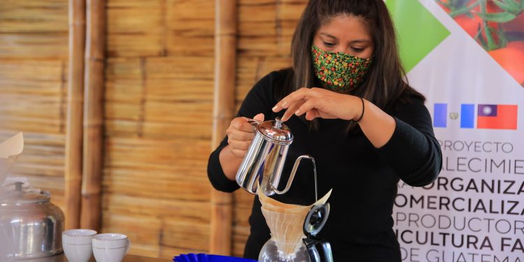Habilitan centro de demostración de café en Sololá