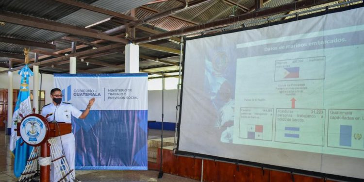 Otorgarán 50 becas para que guatemaltecos se certifiquen como marinos mercantes