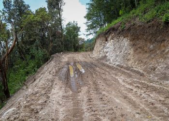 Brechas para el desarrollo: Abren vía que comunica a comunidades de Totonicapán