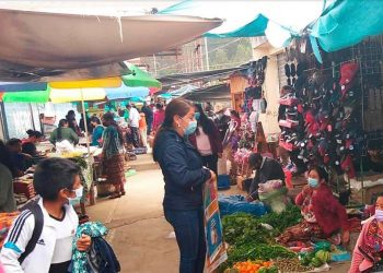 Realizan jornadas de información sobre vacuna contra el COVID-19 en Totonicapán