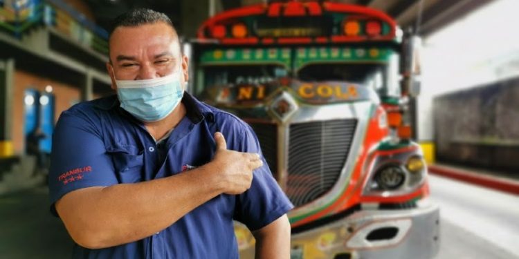 Continúa proceso de registro y vacunación de personal del Sistema de Transporte por Carretera