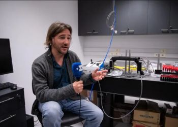 De la playa al microscopio: científicos uruguayos van tras el cáncer de piel