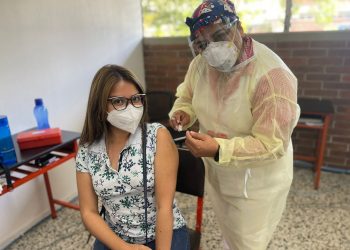 El IGSS apoya en el Plan Nacional de Vacunación contra el COVID-19.