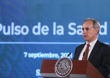 Gobierno mexicano afirma que tercera ola de COVID-19 se reduce en todo el país