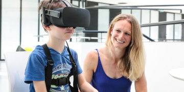 Estudio muestra que realidad virtual puede afectar coordinación motora en niños