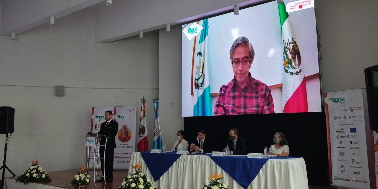 Inauguran Feria Internacional del Libro en Guatemala 2021