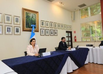 La viceministra de Relaciones Exteriores, Ava Atzum Arévalo.