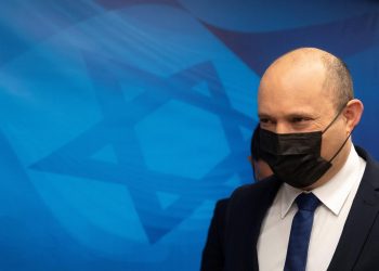 El Gobierno de Israel espera superar pronto su cuarta ola, pero insta a la cautela