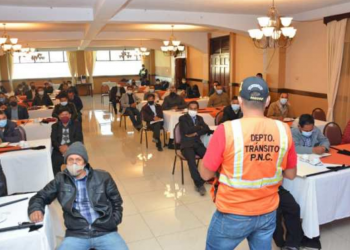 Tránsito PNC capacita a más de 100 mil personas en educación vial