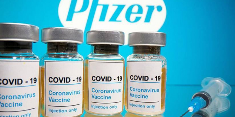 Pfizer entrega a EE. UU. datos iniciales sobre vacuna contra COVID-19 en niños