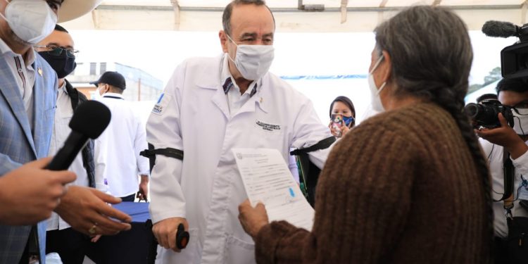 Presidente de la República Alejandro Giammattei