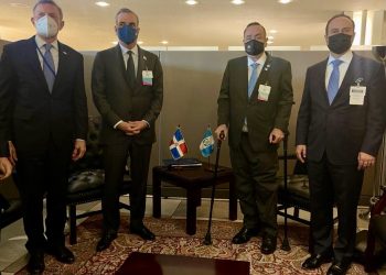 Reunión bilateral entre los presidentes de Guatemala y República Dominicana.