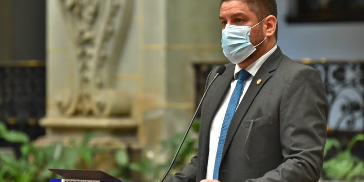 Dan a conocer avances de proyecto de despliegue de fibra óptica