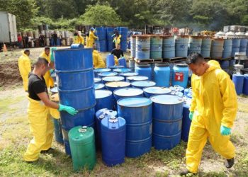 Trasladan precursores químicos para incineración